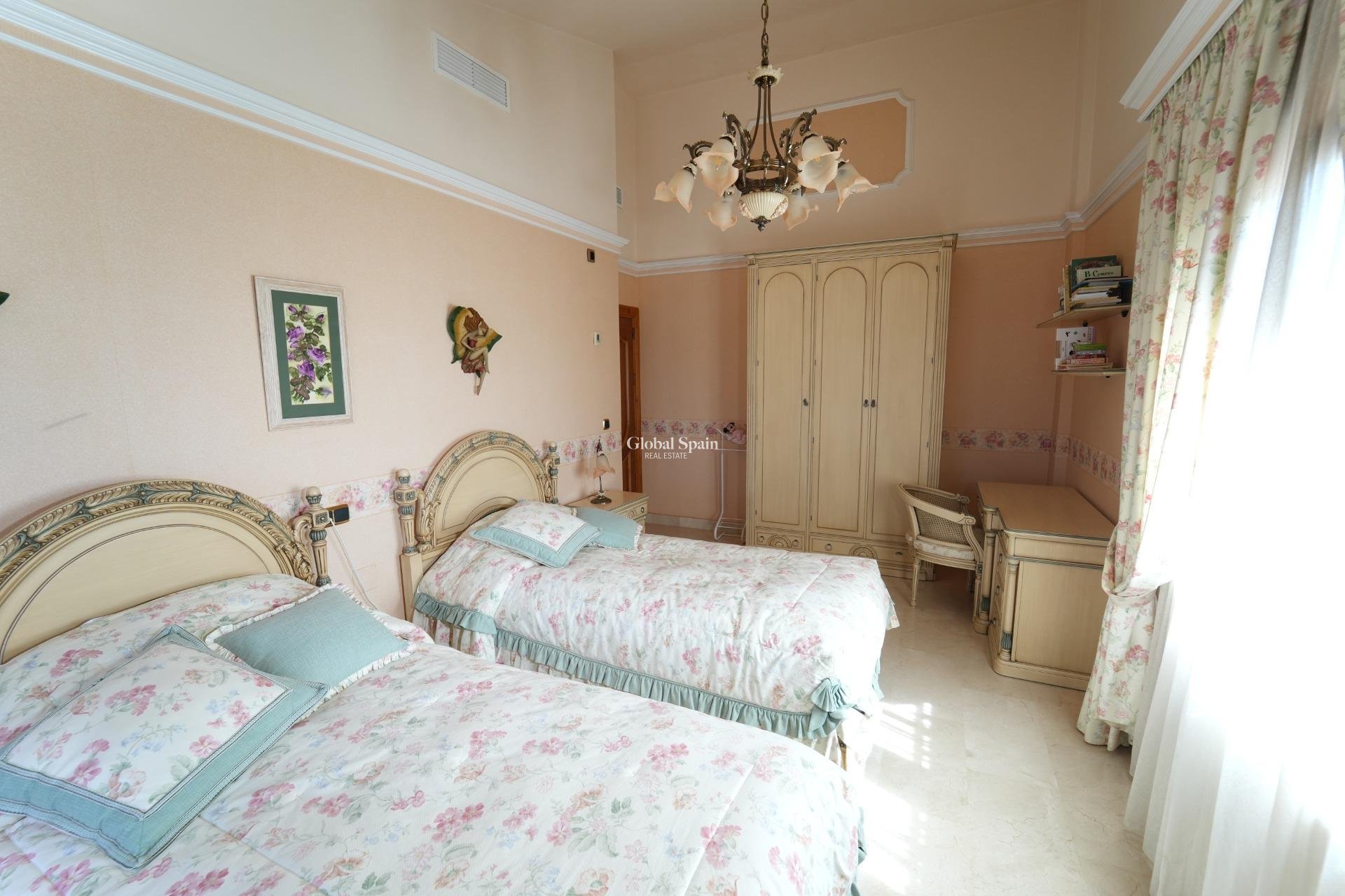 Venta - VILLA -
ORIHUELA COSTA - CAMPOAMOR