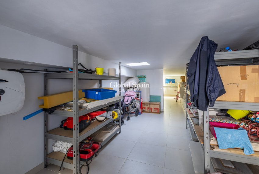 Venta - Villa -
ORIHUELA COSTA - CAMPOAMOR