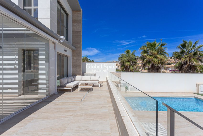 Venta - VILLA -
ORIHUELA COSTA - Costa Blanca