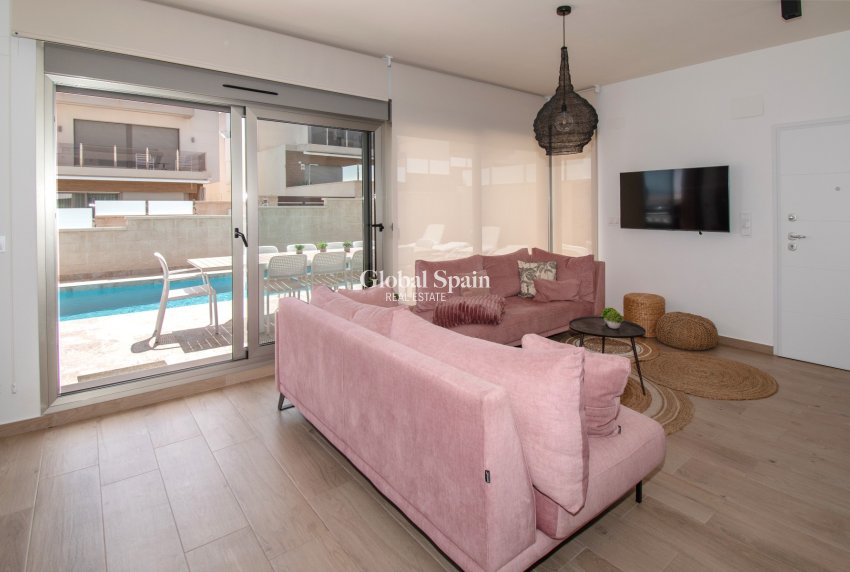 Venta - VILLA -
ORIHUELA COSTA - Costa Blanca