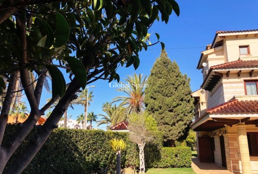 Venta - VILLA -
ORIHUELA COSTA - Costa Blanca