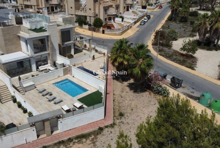 Venta - VILLA -
ORIHUELA COSTA - Costa Blanca