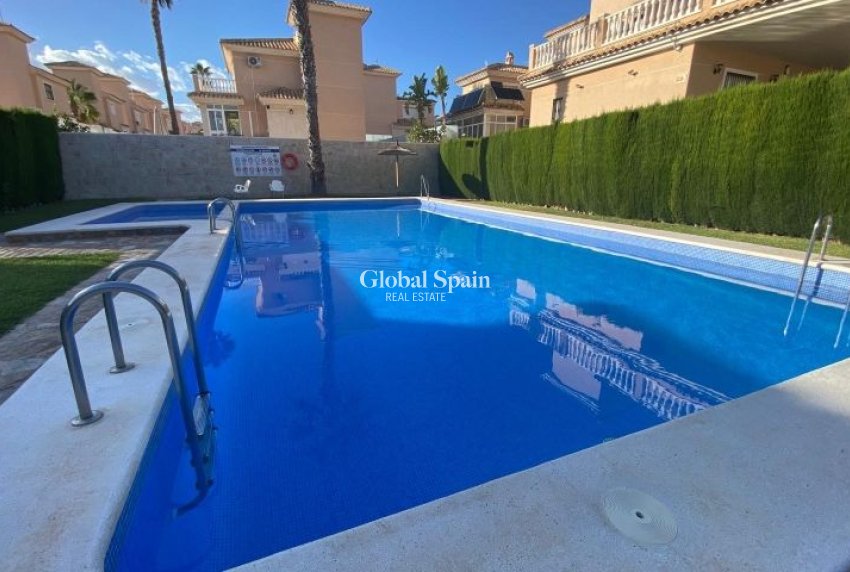 Venta - VILLA -
ORIHUELA COSTA - Costa Blanca