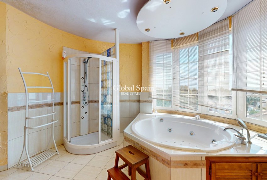 Venta - VILLA -
ORIHUELA COSTA - Costa Blanca