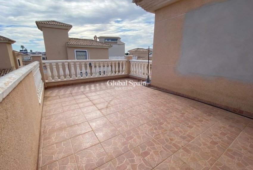 Venta - VILLA -
ORIHUELA COSTA - Costa Blanca