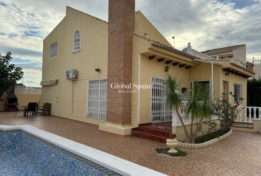 Venta - VILLA -
ORIHUELA COSTA - Costa Blanca