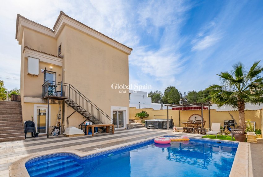 Venta - VILLA -
ORIHUELA COSTA - Costa Blanca