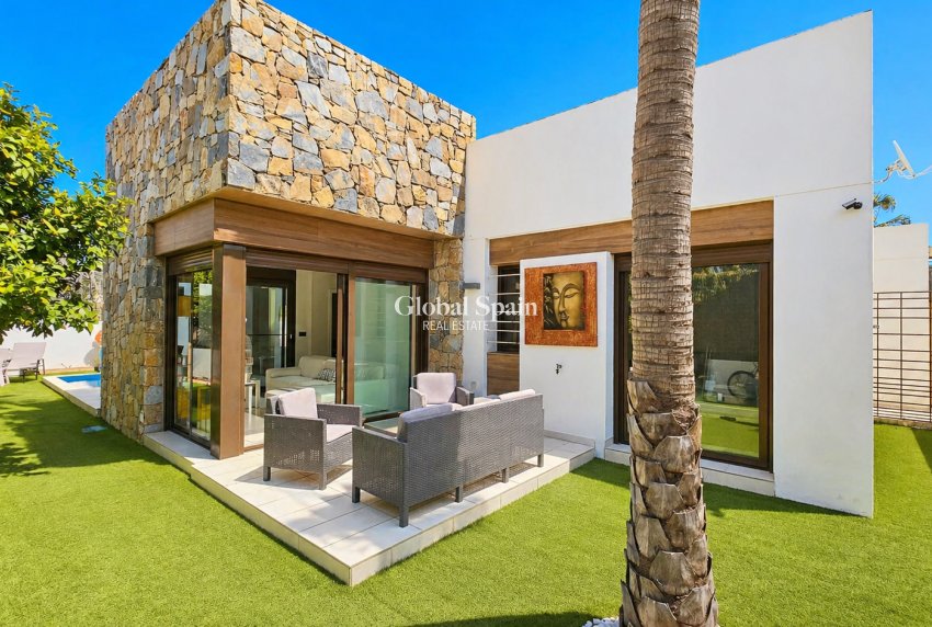 Venta - VILLA -
ORIHUELA COSTA - Costa Blanca
