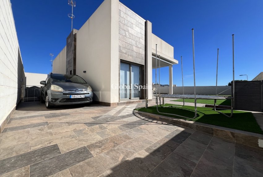 Venta - VILLA -
ORIHUELA COSTA - Costa Blanca