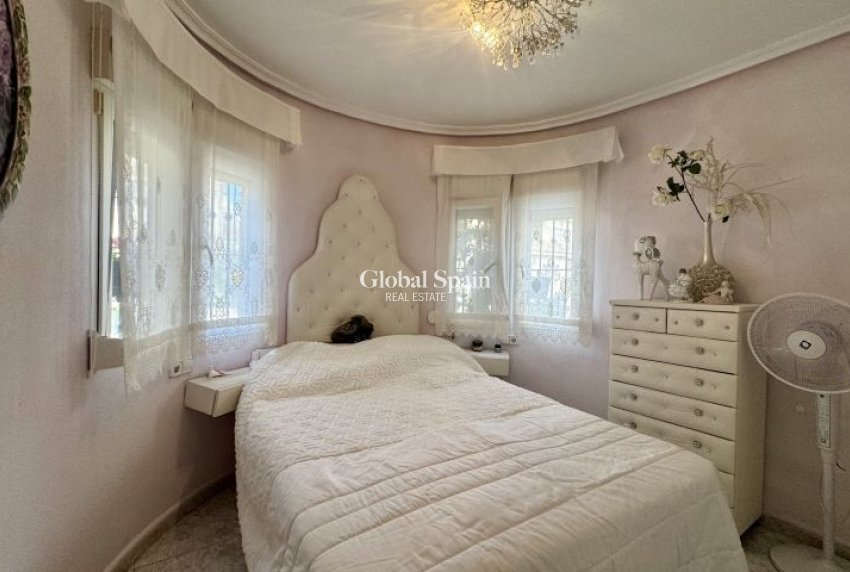 Venta - VILLA -
ORIHUELA COSTA - Costa Blanca