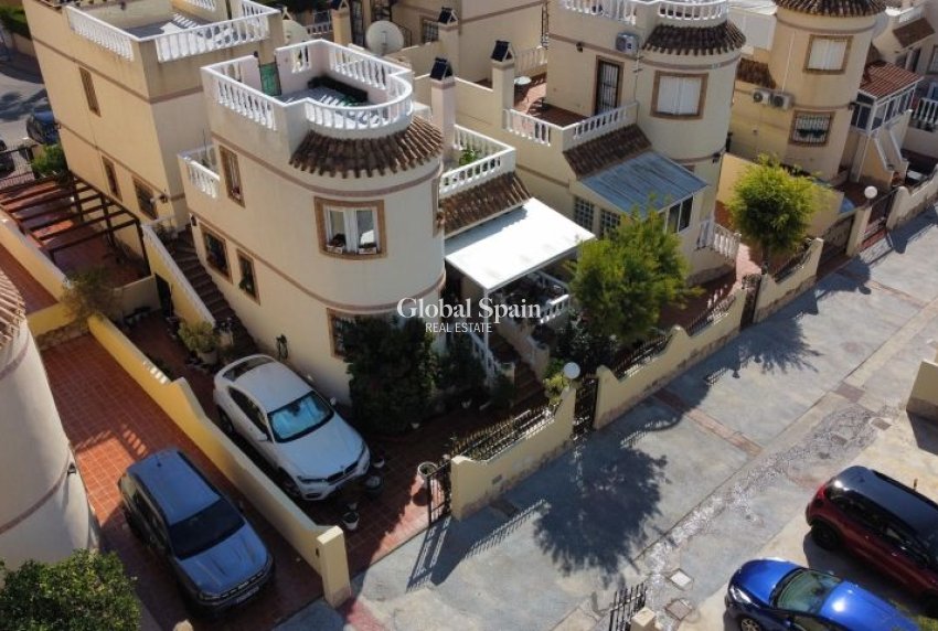 Venta - VILLA -
ORIHUELA COSTA - Costa Blanca
