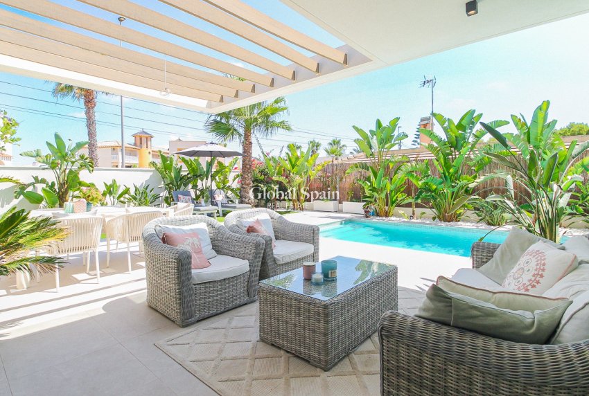 Venta - VILLA -
ORIHUELA COSTA - Costa Blanca