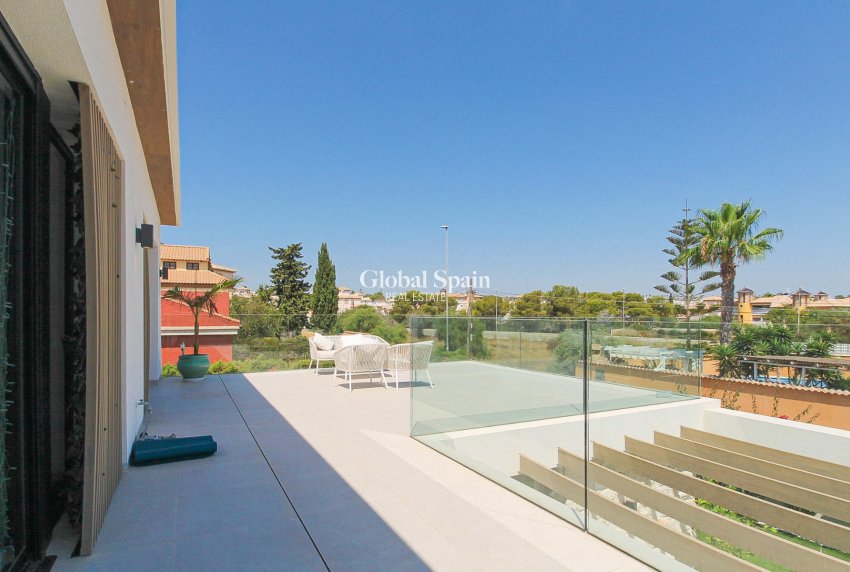 Venta - VILLA -
ORIHUELA COSTA - Costa Blanca