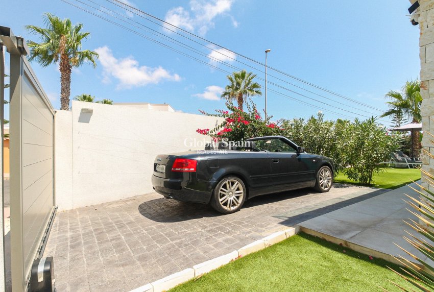 Venta - VILLA -
ORIHUELA COSTA - Costa Blanca