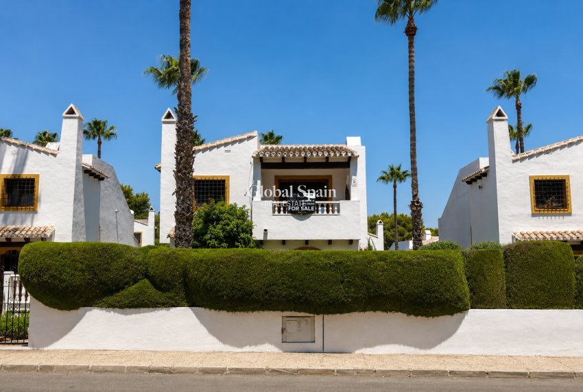 Venta - VILLA -
ORIHUELA COSTA - Costa Blanca