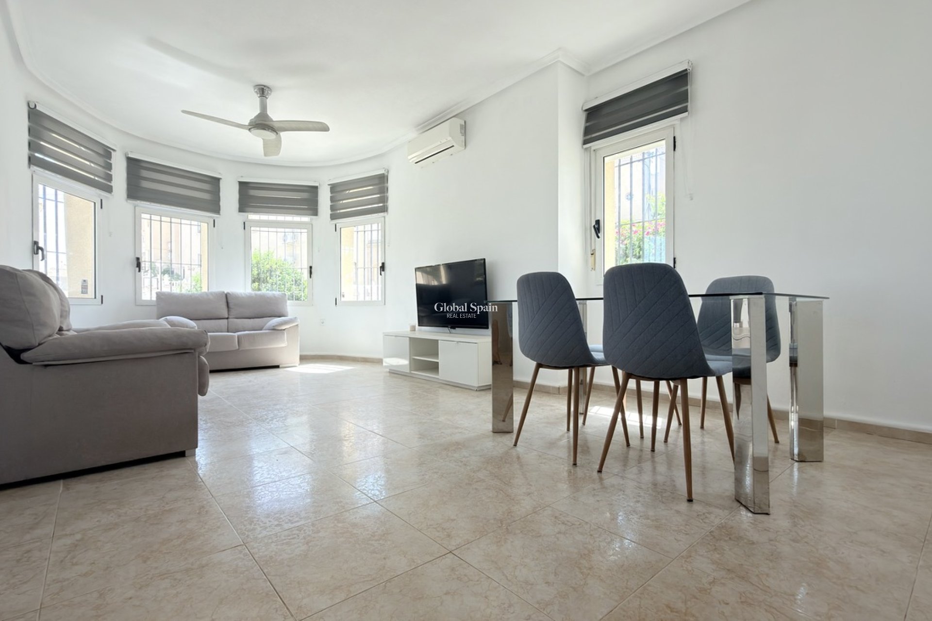 Venta - VILLA -
ORIHUELA COSTA - Costa Blanca