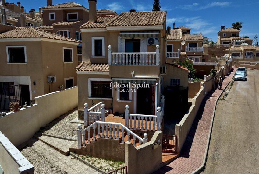 Venta - VILLA -
ORIHUELA COSTA - Costa Blanca