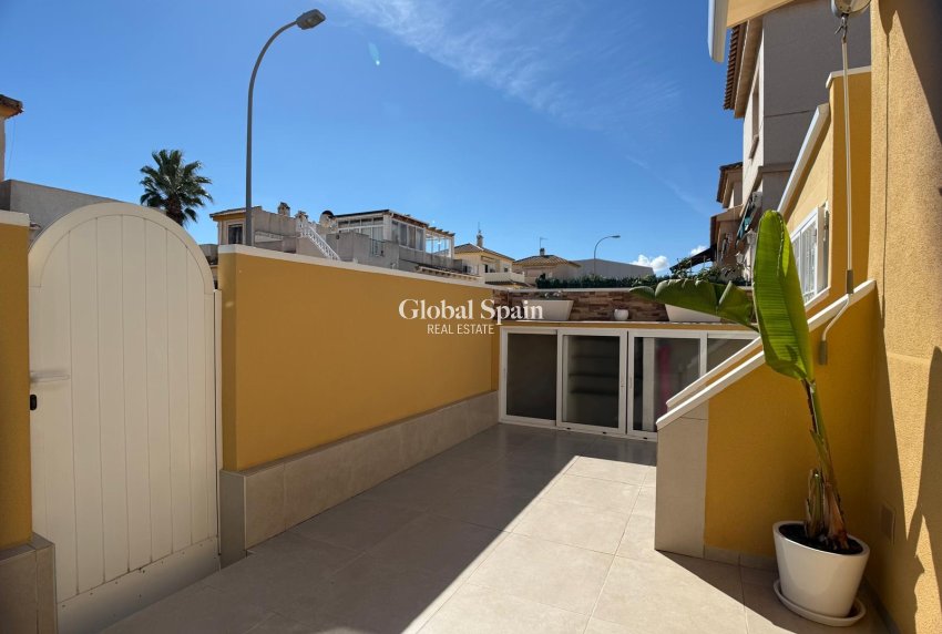 Venta - VILLA -
ORIHUELA COSTA - Costa Blanca