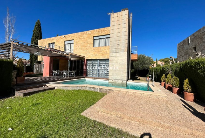 Venta - VILLA -
Orihuela Costa - Dehesa de Campoamor