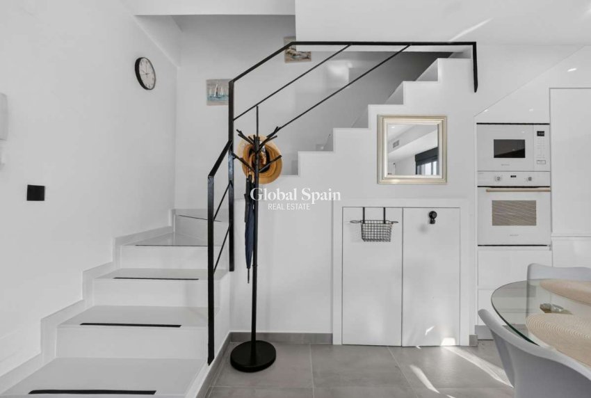 Venta - VILLA -
ORIHUELA COSTA - Inland