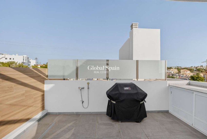 Venta - VILLA -
ORIHUELA COSTA - Inland
