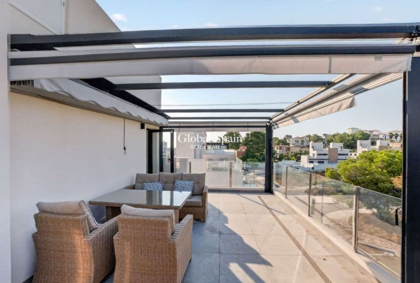 Venta - VILLA -
ORIHUELA COSTA - Inland