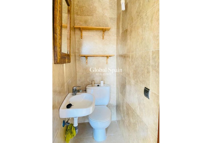 Venta - VILLA -
ORIHUELA COSTA - La Florida