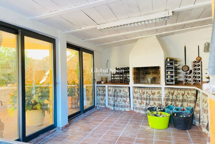 Venta - VILLA -
ORIHUELA COSTA - La Florida