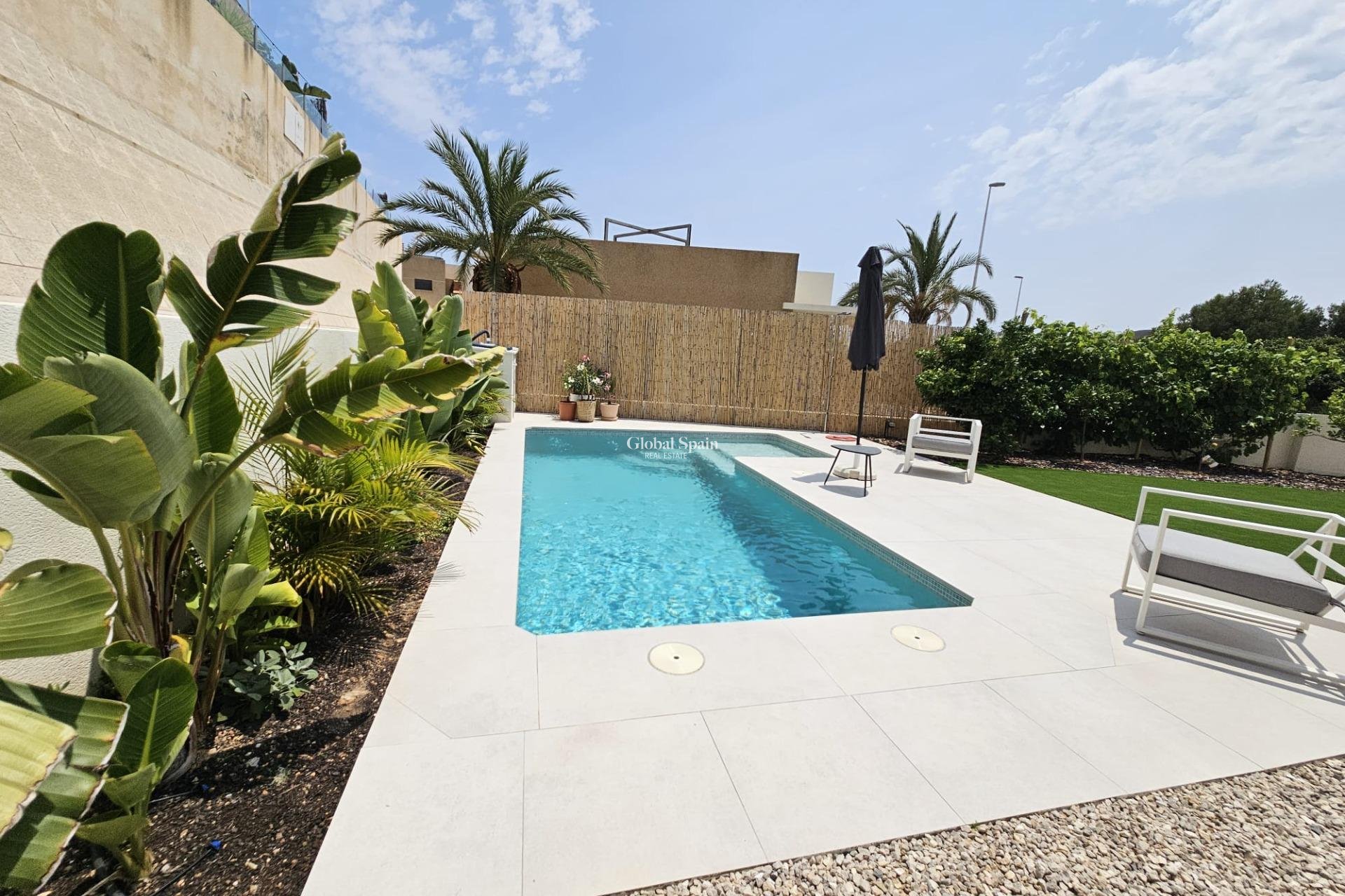 Venta - VILLA -
ORIHUELA COSTA - La Regia