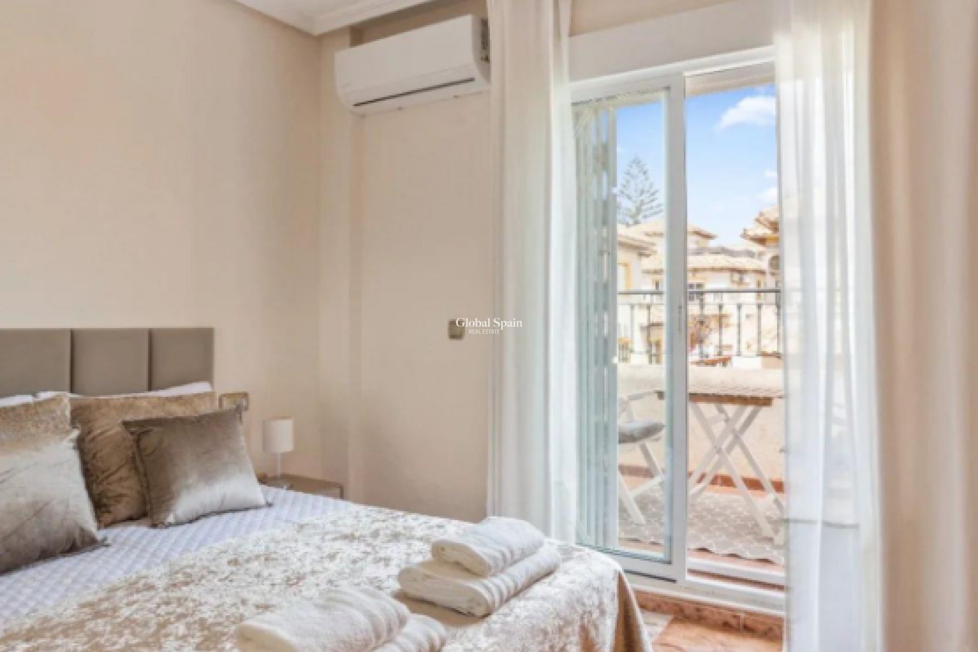 Venta - VILLA -
ORIHUELA COSTA - La Regia