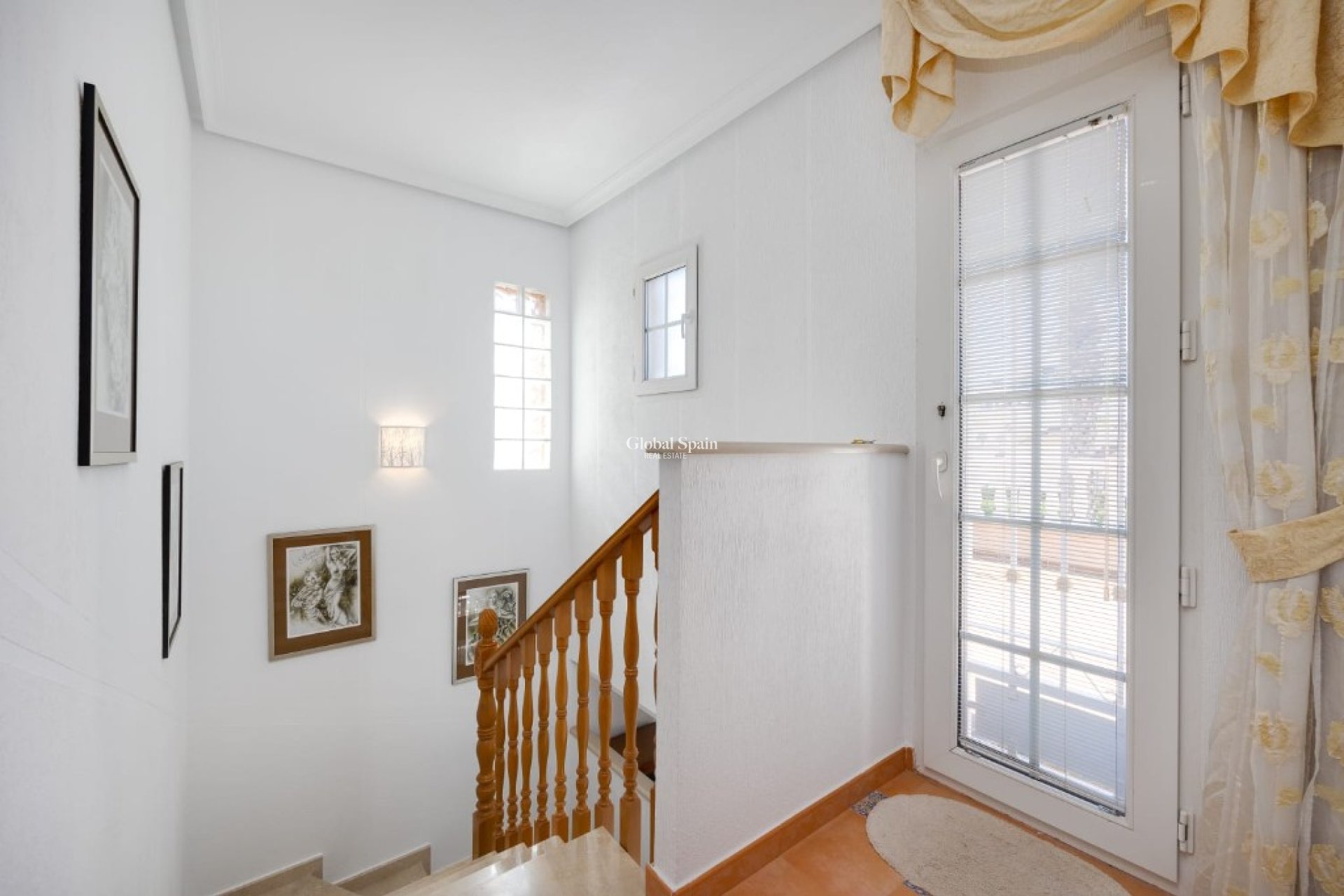 Venta - Villa -
ORIHUELA COSTA - La Zenia