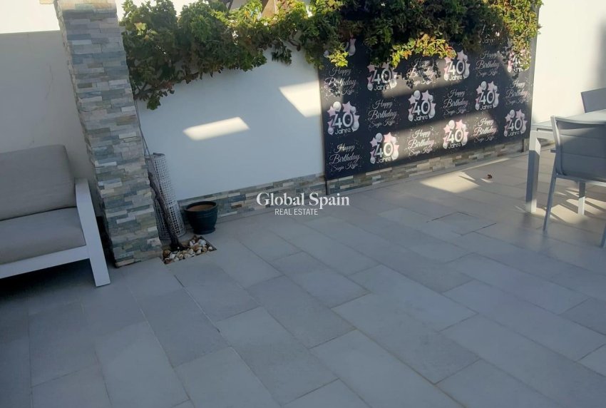 Venta - VILLA -
ORIHUELA COSTA - La Zenia