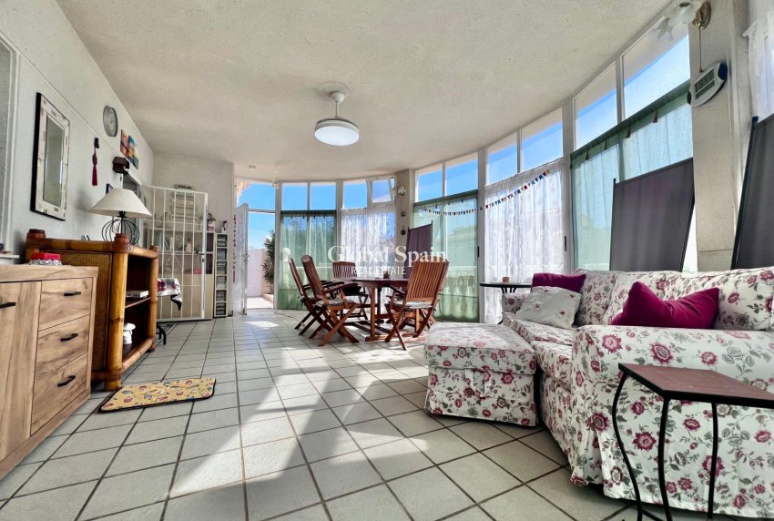 Venta - VILLA -
ORIHUELA COSTA - La Zenia