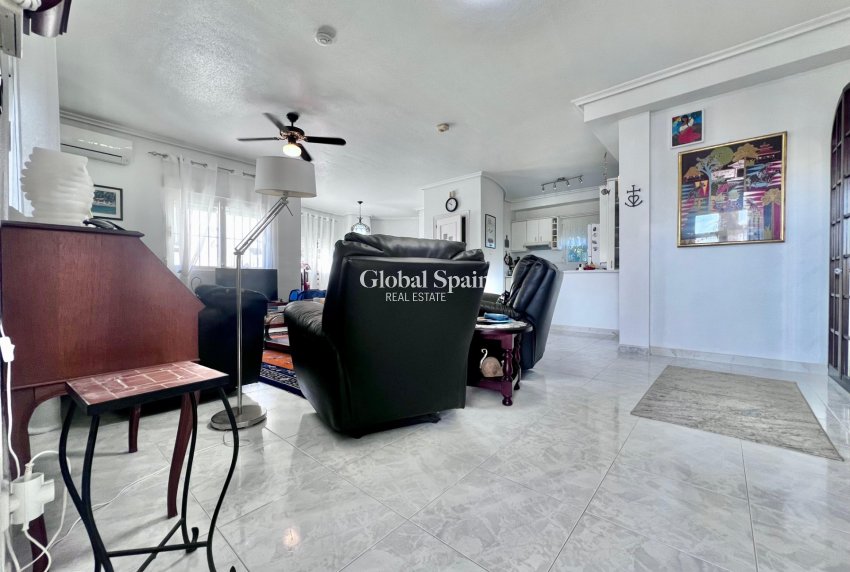 Venta - VILLA -
ORIHUELA COSTA - La Zenia