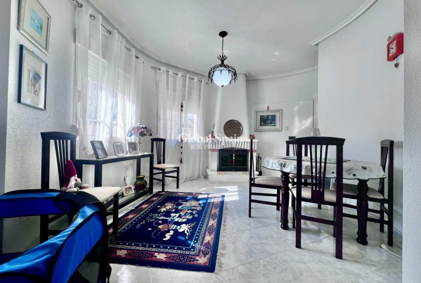 Venta - VILLA -
ORIHUELA COSTA - La Zenia