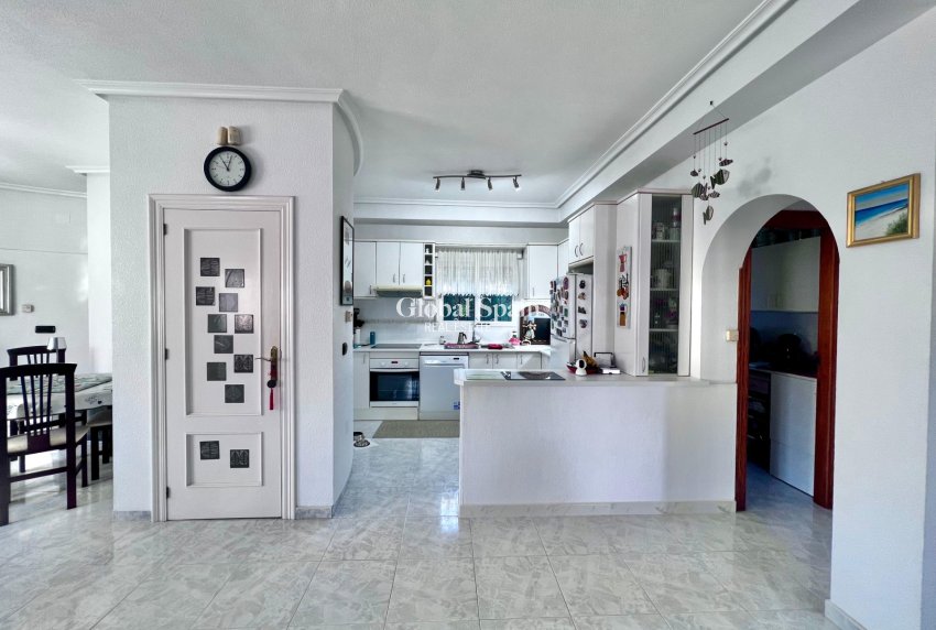 Venta - VILLA -
ORIHUELA COSTA - La Zenia