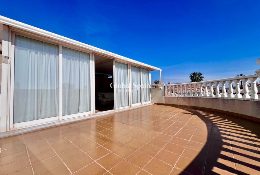 Venta - VILLA -
ORIHUELA COSTA - La Zenia