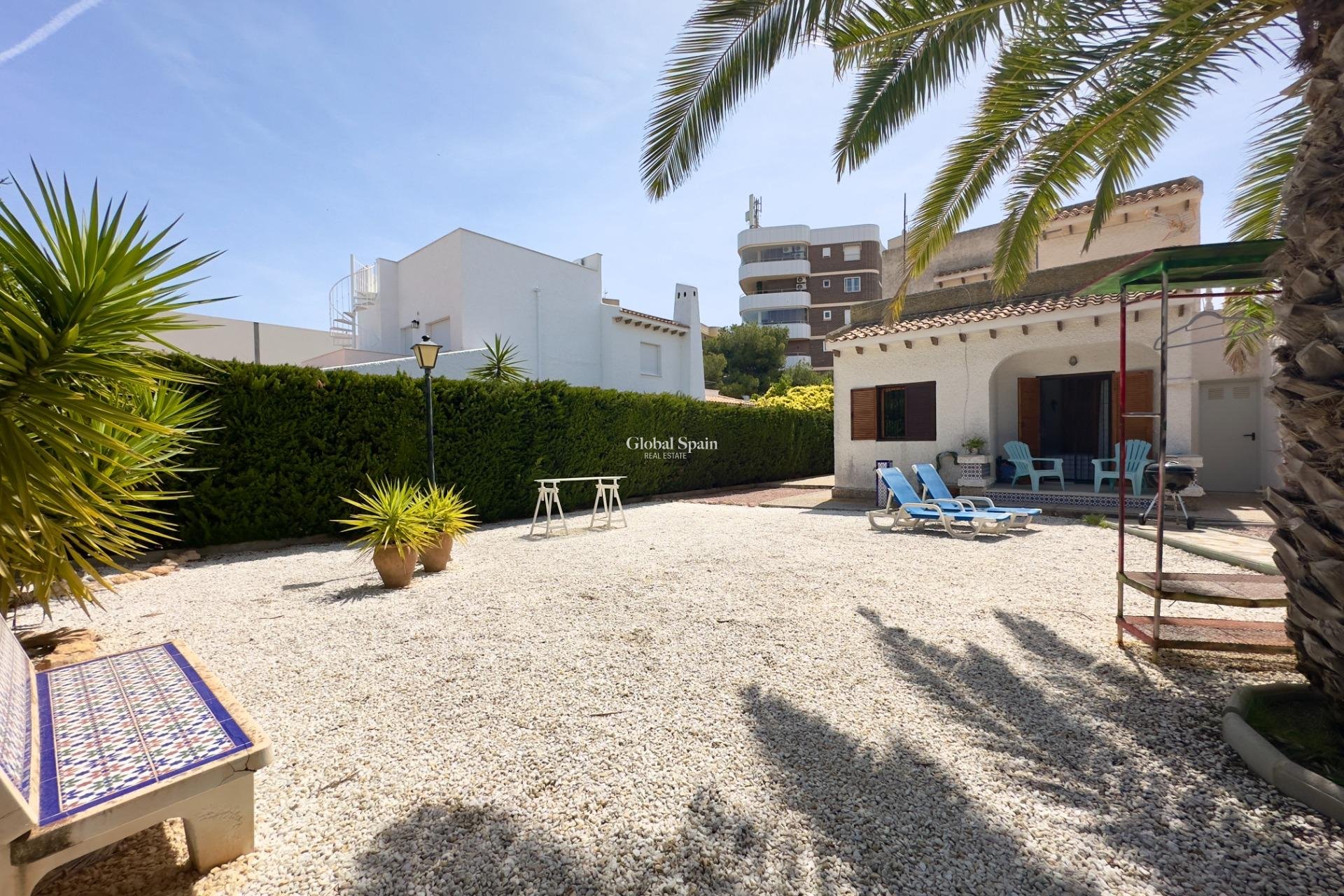 Venta - VILLA -
ORIHUELA COSTA - La Zenia