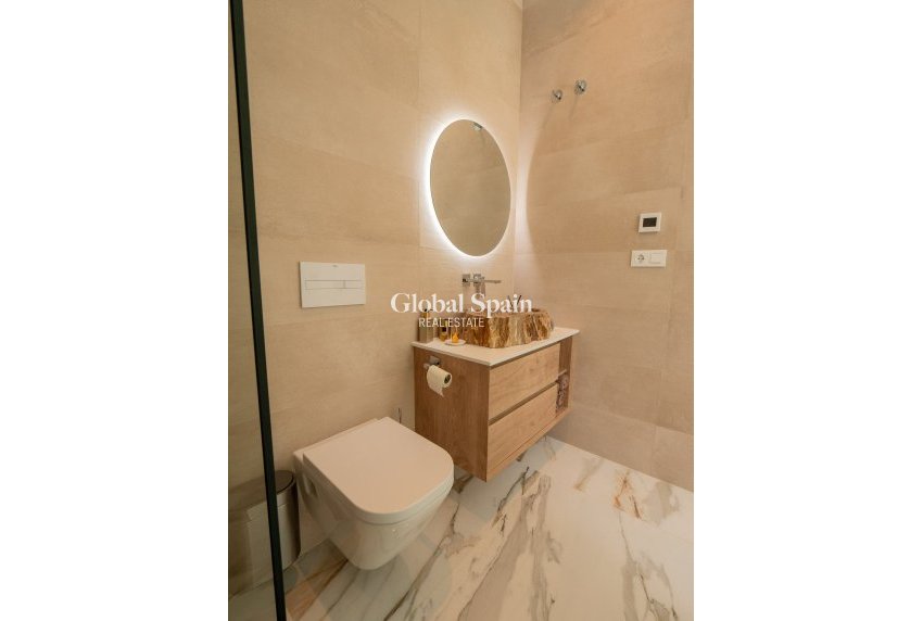 Venta - Villa -
ORIHUELA COSTA - Las Colinas Golf