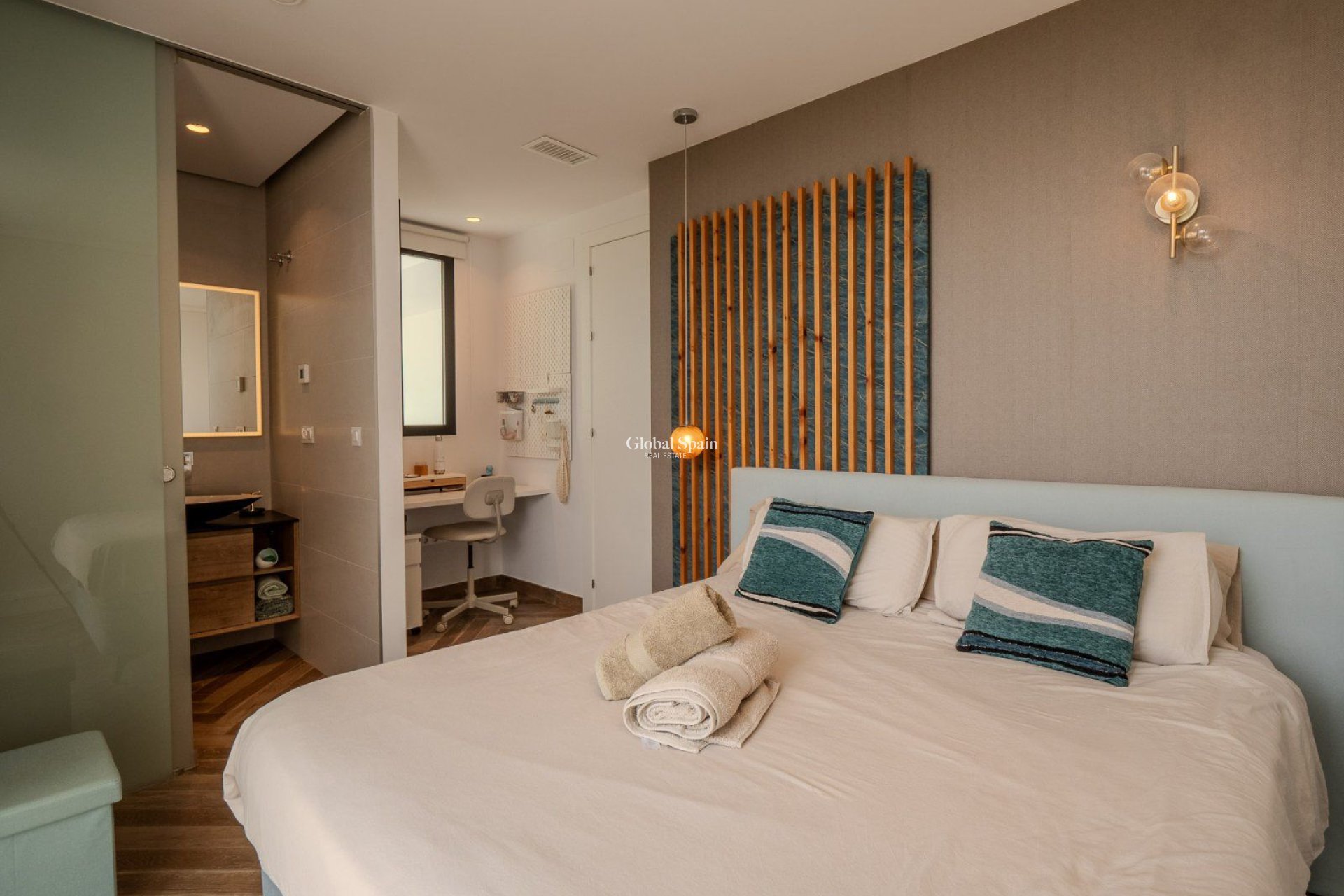 Venta - Villa -
ORIHUELA COSTA - Las Colinas Golf