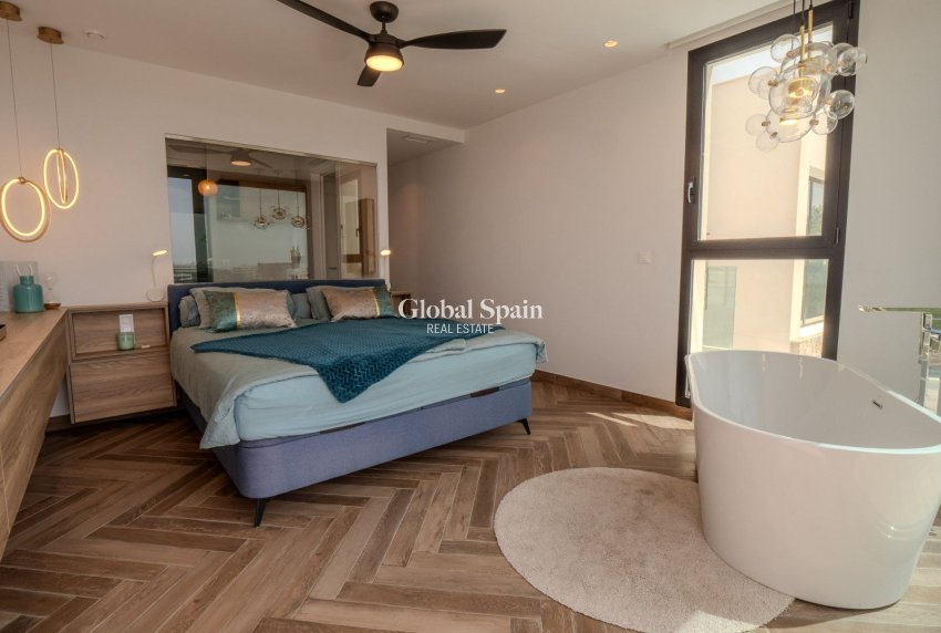 Venta - Villa -
ORIHUELA COSTA - Las Colinas Golf