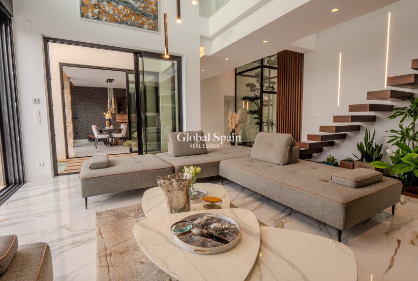 Venta - Villa -
ORIHUELA COSTA - Las Colinas Golf