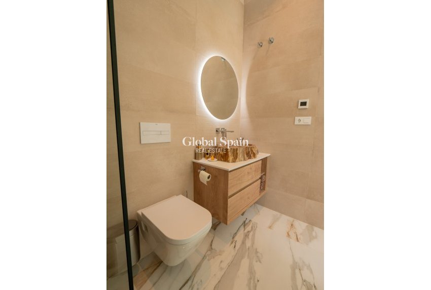 Venta - Villa -
ORIHUELA COSTA - Las Colinas Golf