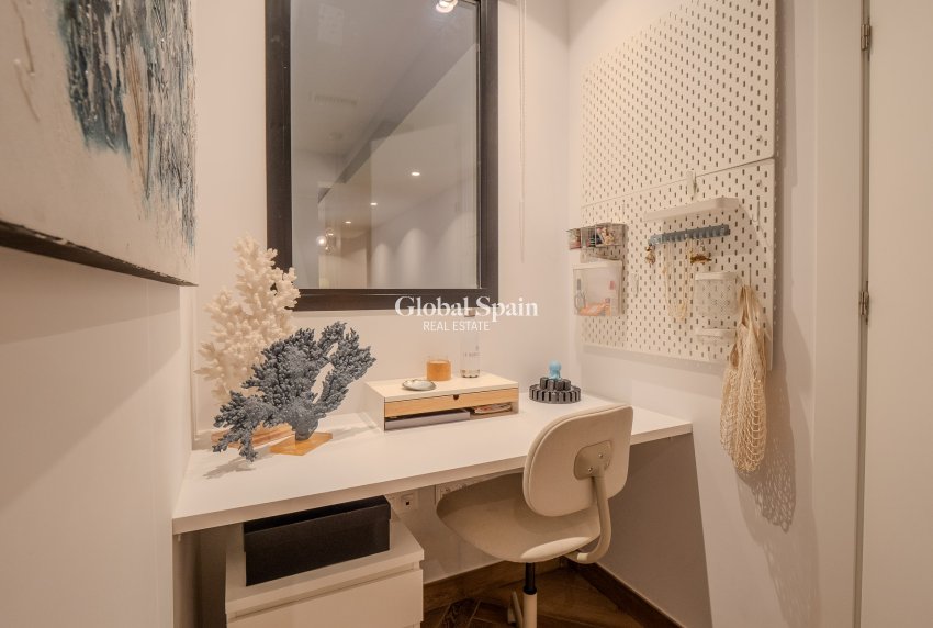 Venta - Villa -
ORIHUELA COSTA - Las Colinas Golf