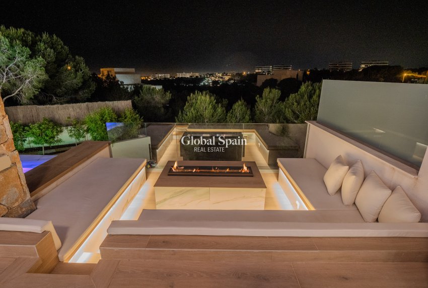 Venta - Villa -
ORIHUELA COSTA - Las Colinas Golf