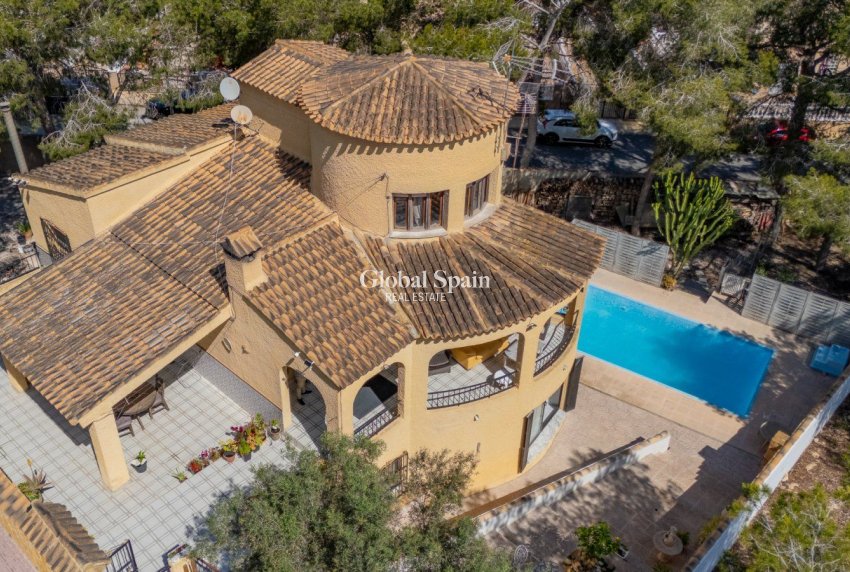 Venta - Villa -
ORIHUELA COSTA - Las Filipinas