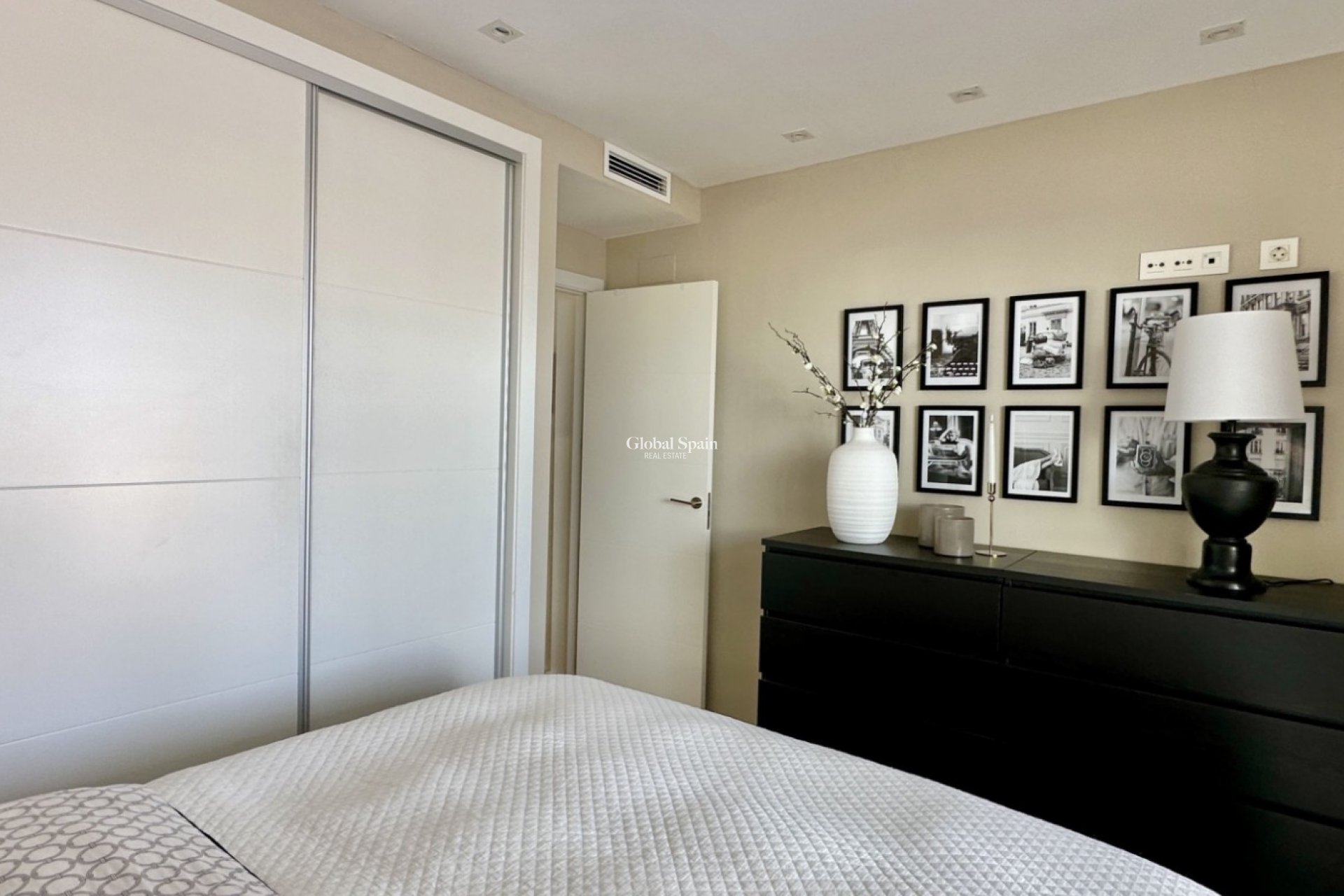 Venta - Villa -
ORIHUELA COSTA - Lomas de Cabo Roig