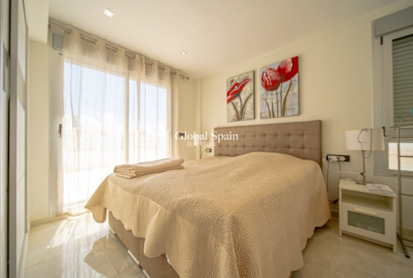 Venta - Villa -
ORIHUELA COSTA - Lomas de Cabo Roig