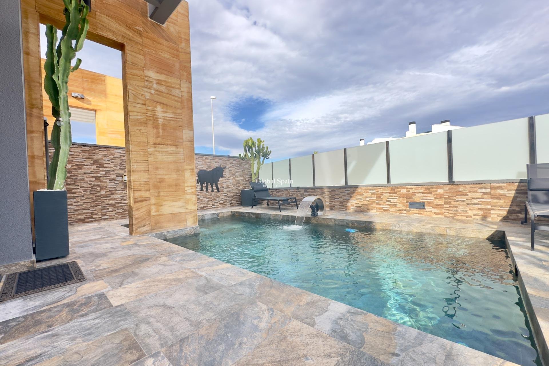 Venta - VILLA -
ORIHUELA COSTA - Lomas de Cabo Roig