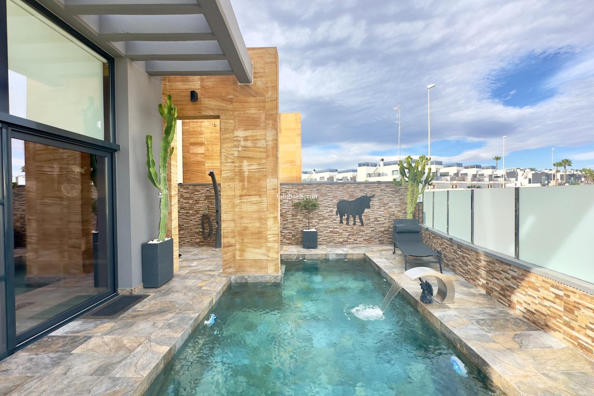 Venta - VILLA -
ORIHUELA COSTA - Lomas de Cabo Roig